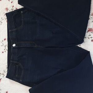 C J Banks 18 W Average Signature Slimming Dark Denium Jeans Like New